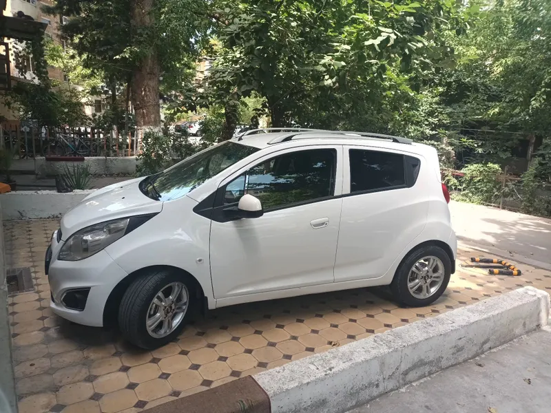 Spark avtomat karobka rangi oq mator hadavoy zor 3