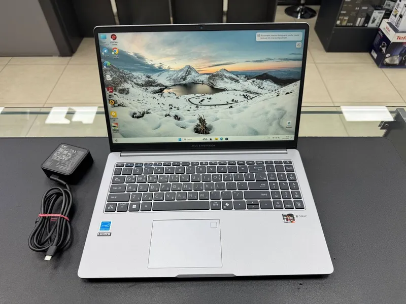 ASUS Expertbook yangidek