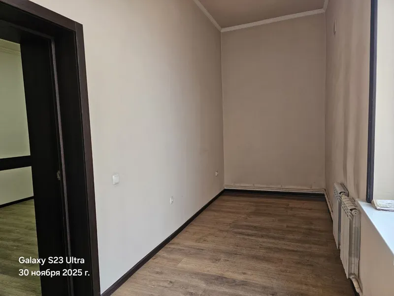 Срочно Сдаётся Нежилой помещения катта дархон 3-комн 83м2 хорошо ремон 3