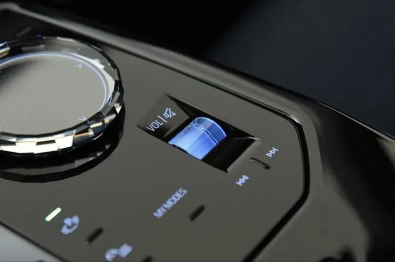 Хрустальные детали Bmw i5 4 Хрустальные детали Bmw i5 4