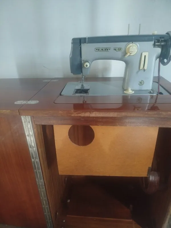 Tikuv mashinasi sotiladi 2