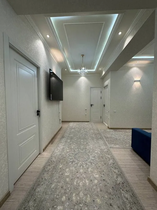 4 xonali kvartira, 110 m2, Yakkasaroy 7