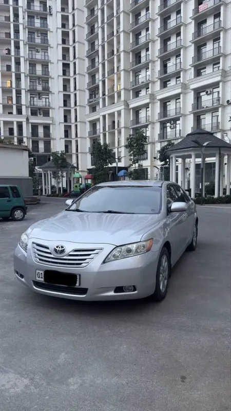 Tayota Camry 2007 yil 2,4 l idial sostayaniya