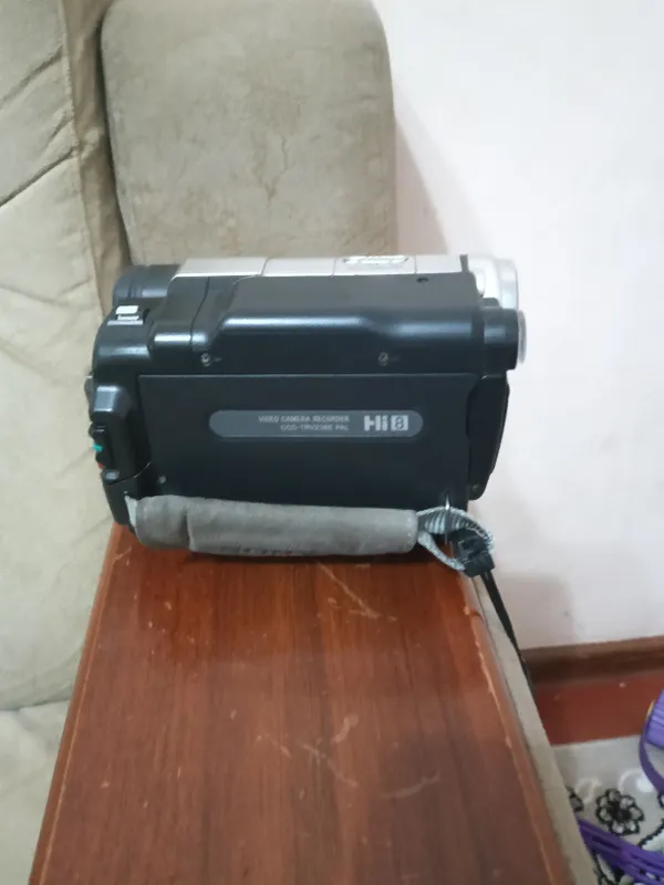 Видеокамера Sony Handycam Video Hi8 2 Видеокамера Sony Handycam Video Hi8 2