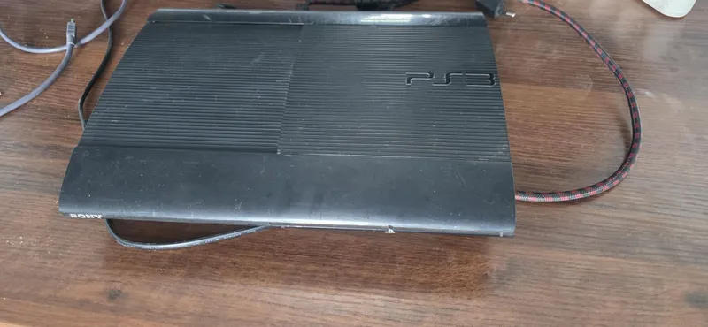 Play Station 3 sotiladi narxi kelishiladi 2 ta pult bonusiga 1 Play Station 3 sotiladi narxi kelishiladi 2 ta pult bonusiga 1