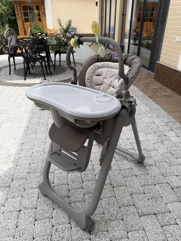 Стульчик для кормления Chicco Стульчик для кормления Chicco