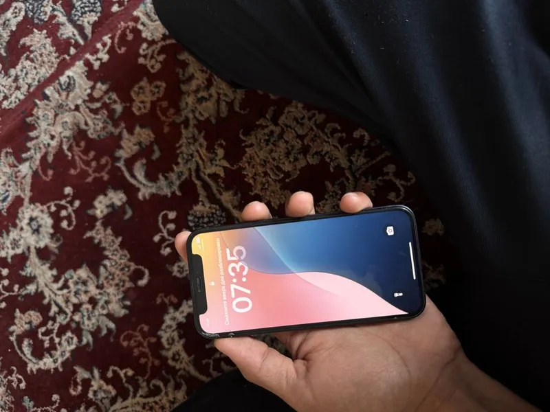 Iphone 12 mini ideal ekrandagi siniq steklo singan hamma joyi ideal — фото 1