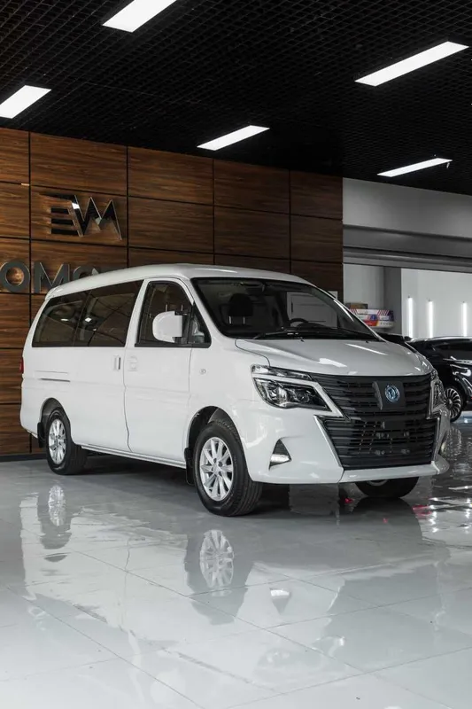 Минивен Dongfeng CM5-EV микроавтобус 2 Минивен Dongfeng CM5-EV микроавтобус 2
