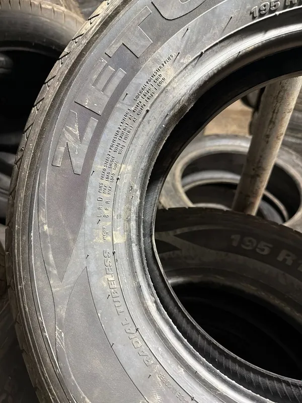 KUMHO ZETUM 195R14c made in Korea yangi 4 KUMHO ZETUM 195R14c made in Korea yangi 4