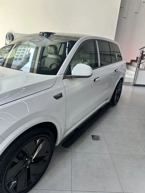 Li 9 2026 Restyling Oq kofe salon 2 Li 9 2026 Restyling Oq kofe salon 2