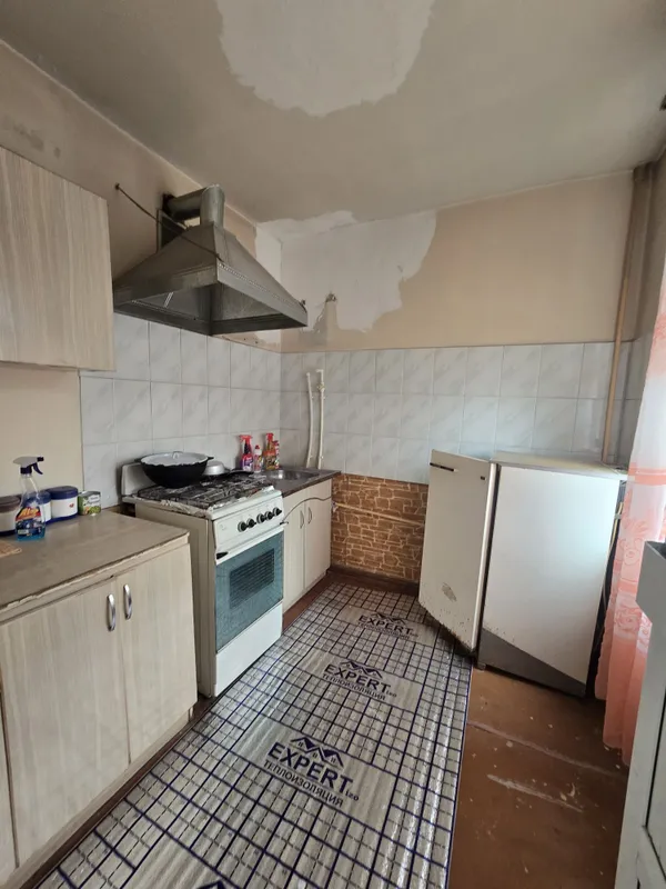 Zudlik bilan frunze massifda 1 xonali kvartira ijaraga beriladi — фото 4