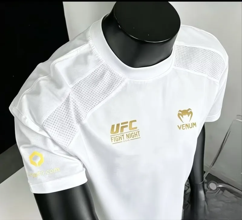 Спортивная футболка UFC 3 Спортивная футболка UFC 3