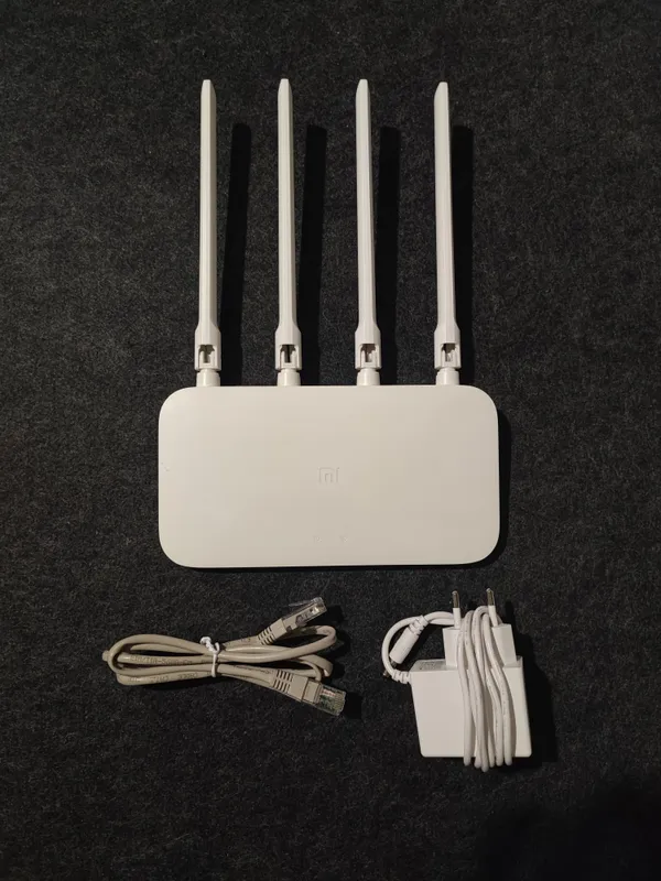 Xiaomi Mi Wi-Fi Router A4 (100 Мбит/с) — фото 3 Xiaomi Mi Wi-Fi Router A4 (100 Мбит/с) — фото 3
