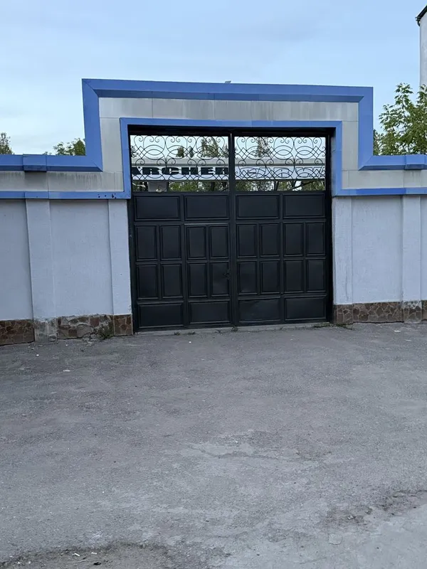 Avto servizga boks arendaga beriladi