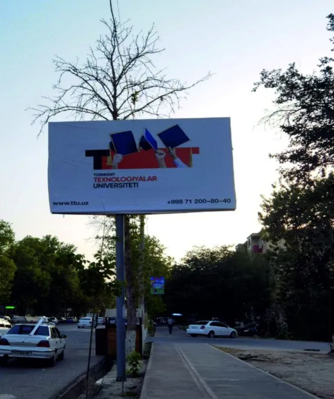 Vodiyda bilbordda reklama/Реклама на билбодах в долине./Баннерларда. — фото 5