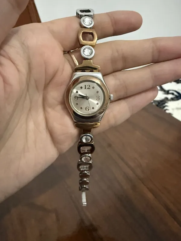 Swatch Soat sotiladi jenskiy