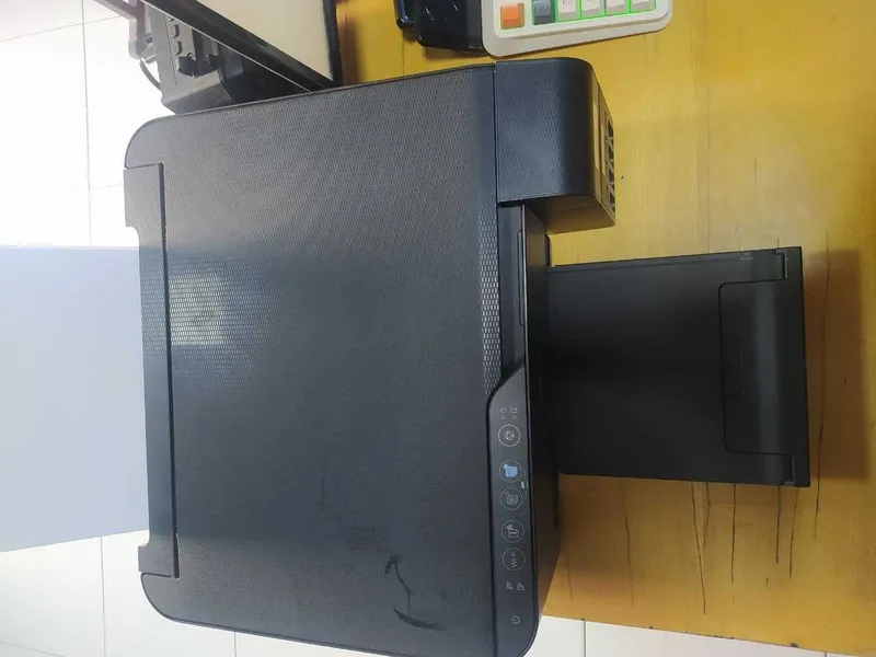 Rangli printer epson L3250 sotiladi arzon — фото 1