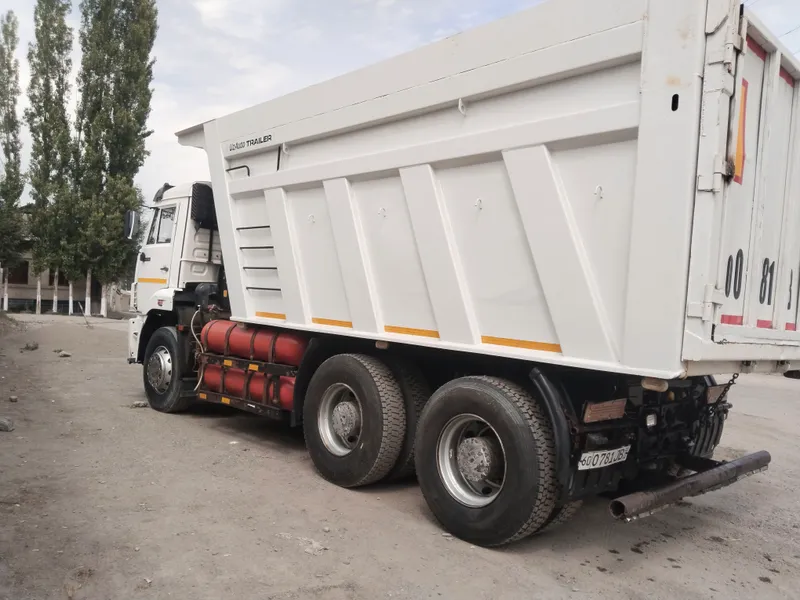 kamaz sotiladi