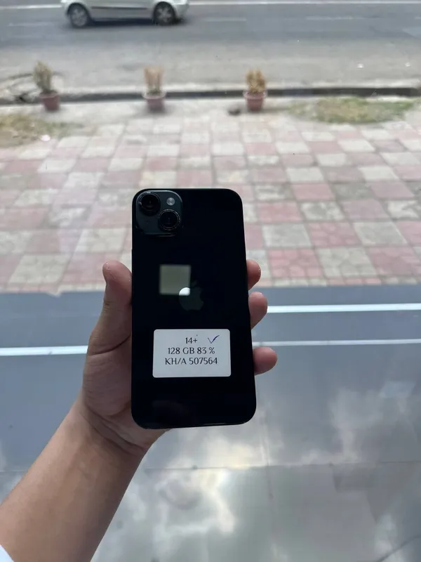 IPhone 14+ . .