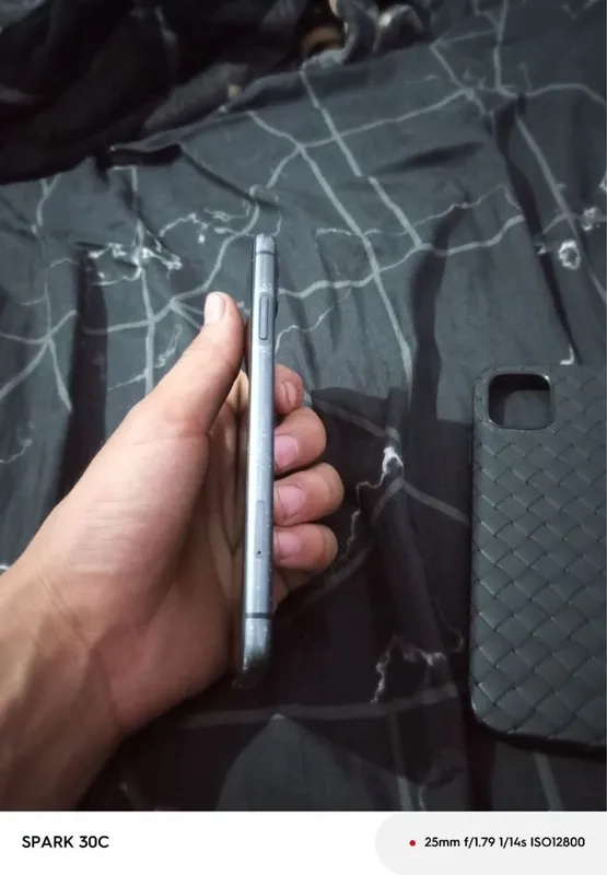 Iphone 11 64/100% 5 Iphone 11 64/100% 5