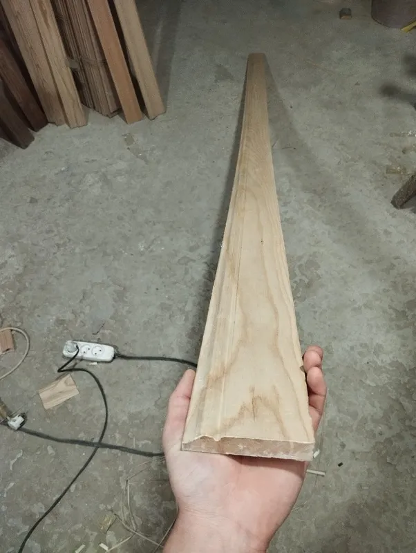 MDF ПЛИНТУС – ЯСИН Сифатли MDF плентус сотилади. Усти табиий — фото 1