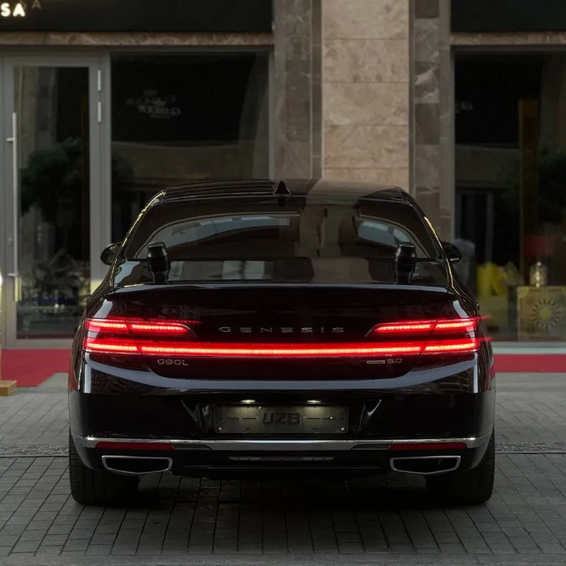 Genesis G90 Hi limousine 2 Genesis G90 Hi limousine 2