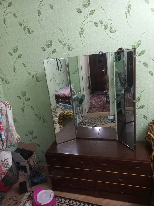 Продаётся трюмо в хорошем состоянии