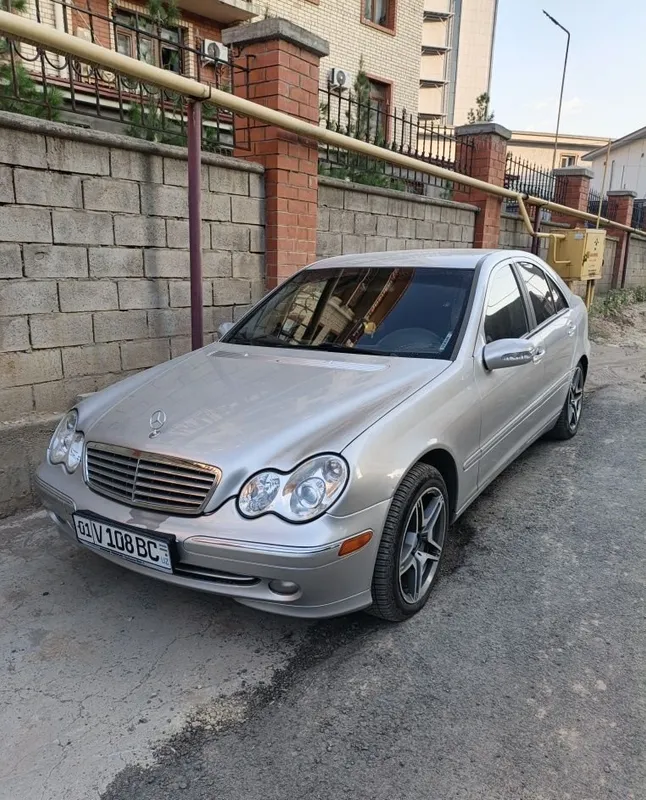Mercedes W203 sotiladi 3