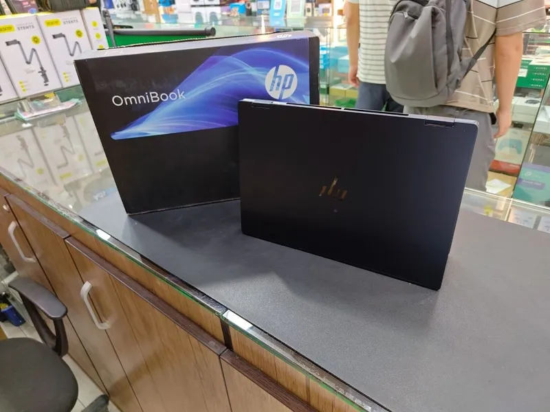 HP OmniBook X Flip Laptop Next Gen AI (14-fm0023dx) 2