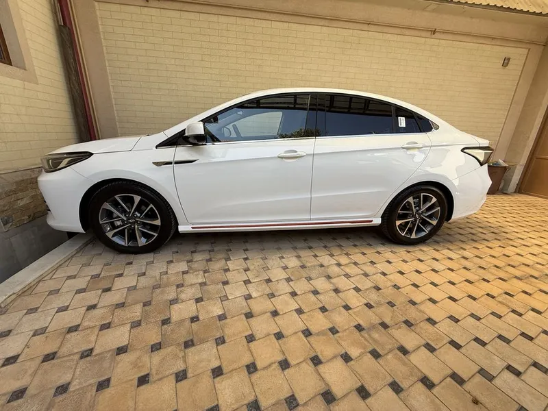 Chery Arrizo 6 Pro 3 позиция 3 Chery Arrizo 6 Pro 3 позиция 3