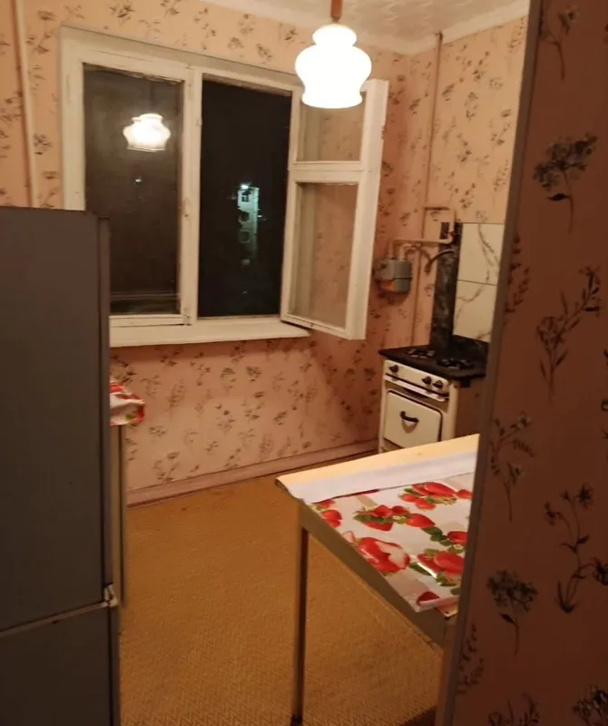 2 xonali kvartira sotiladi 7