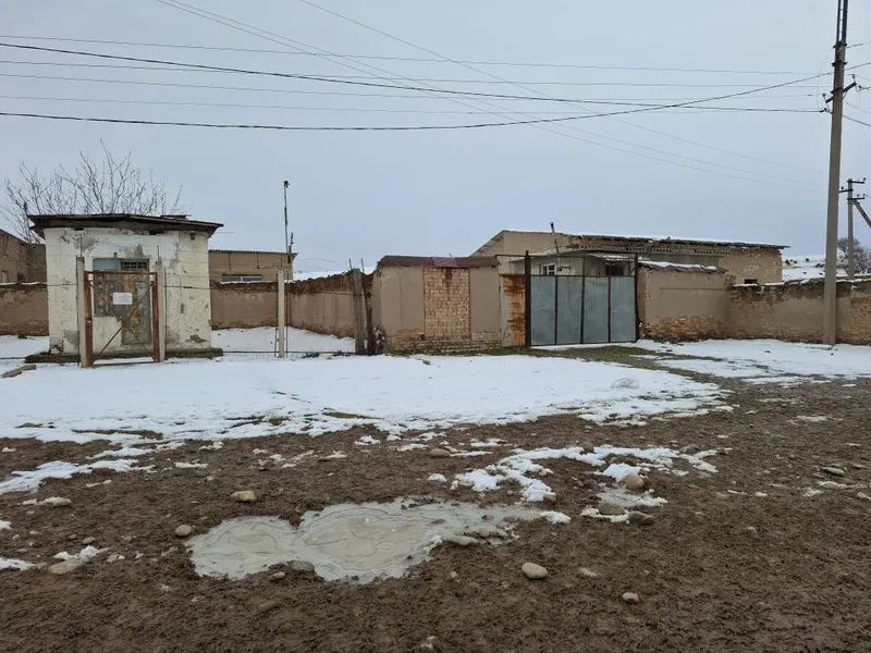 Чирчик! Про-ся 10-га не жилой земельный участок под строительство и.т. — фото 2