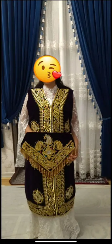 Zar xalat va dasrõmoli Zaria toza zardan qilingan