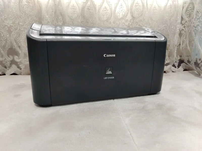 Canon 2900 printer sotiladi