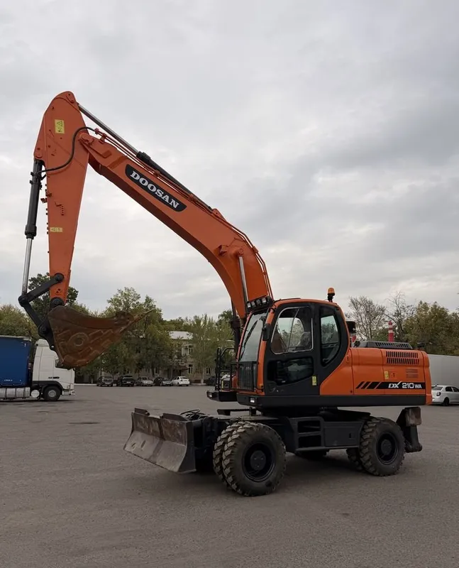 Doosan 210 экскаватор 2 Doosan 210 экскаватор 2