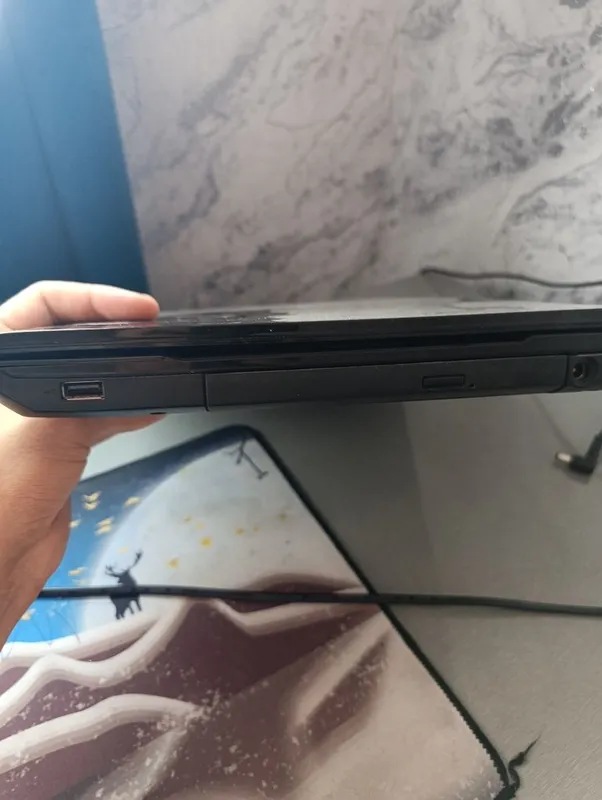 Notebook sotiladi 6