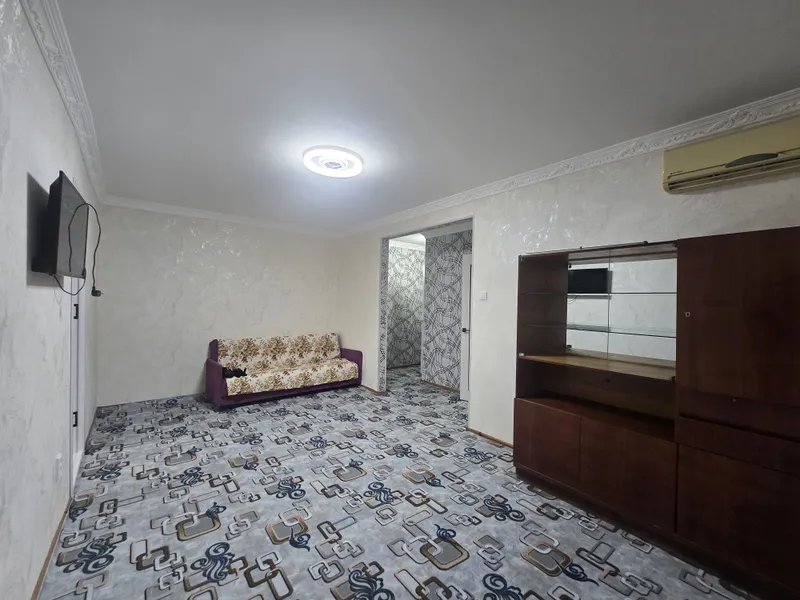 Zudlik bilan frunze massifda 2 xonali kvartira ijaraga beriladi 1