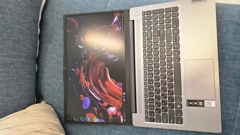 IdeaPad Slim 3 15IAN8 — фото 4 IdeaPad Slim 3 15IAN8 — фото 4