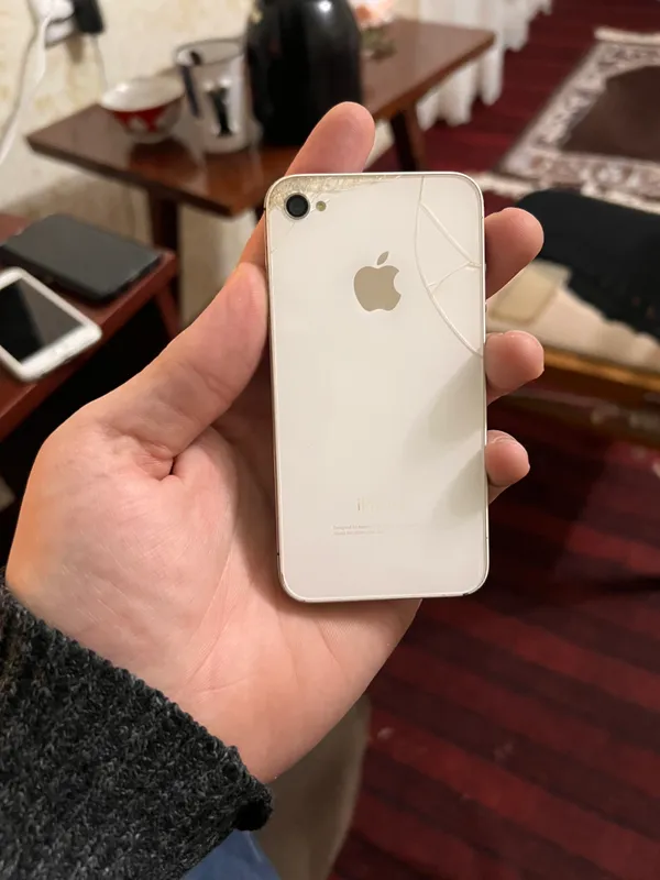 iPhone 4, white 32 gb 5