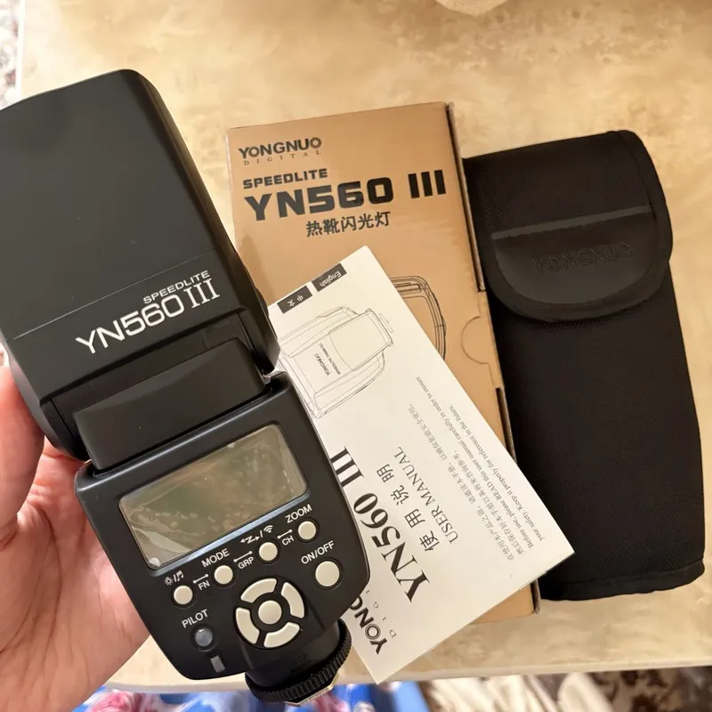 YongNuo YN560 III Speedlite Flash 2 YongNuo YN560 III Speedlite Flash 2