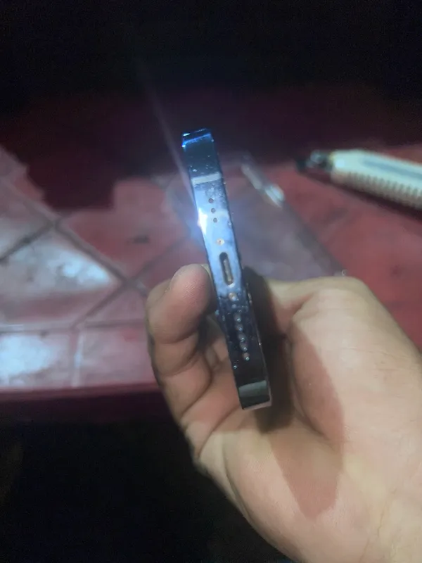 Продаётся iPhone 13 Pro 4