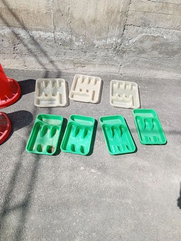 Yem idish va suv idishlar ishlatilgan — фото 1