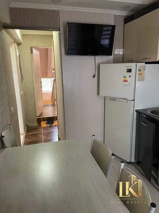 Продаётся 1-комнатная квартира, 26 м², 2/5, Мирабадский район (ориентир: парк Фурката) 3