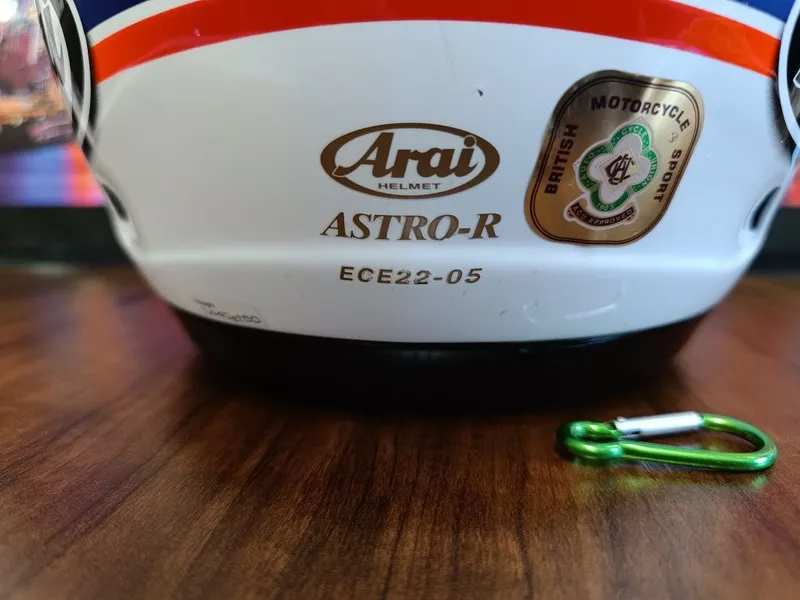 Мото шлем Японского бренда ARAI ASTRO R — фото 6 Мото шлем Японского бренда ARAI ASTRO R — фото 6