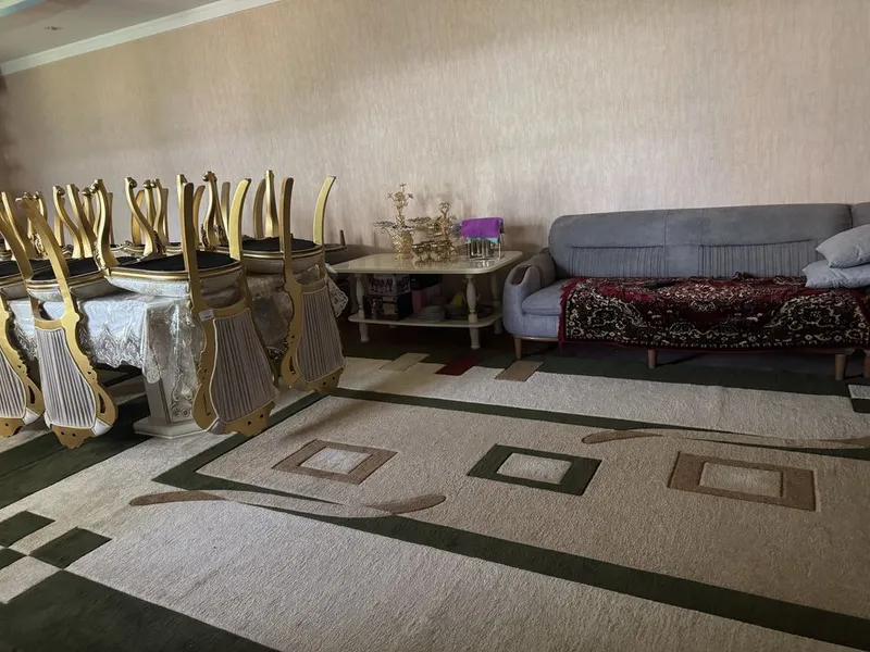 Ховли сотилади. Навоий вилояти Зарафшон шахар. Дустлик махалласи 7 Ховли сотилади. Навоий вилояти Зарафшон шахар. Дустлик махалласи 7