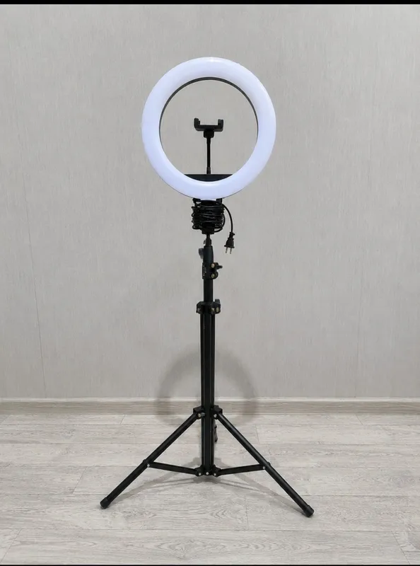Кольцевая LED-лампа со стойкой Jmary MT-75 Кольцевая LED-лампа со стойкой Jmary MT-75