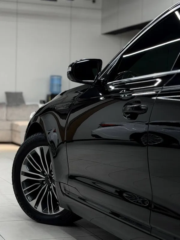 Kia K9 Premium 2023 3 Kia K9 Premium 2023 3