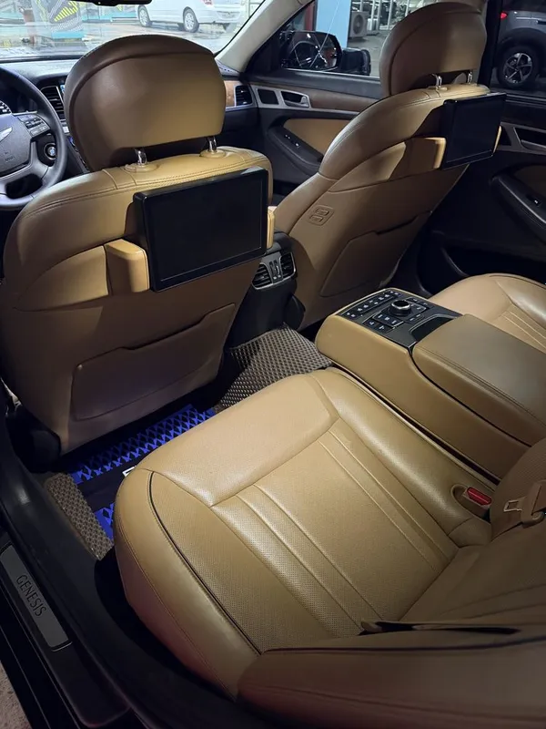Hyundai Genesis g80 7 Hyundai Genesis g80 7