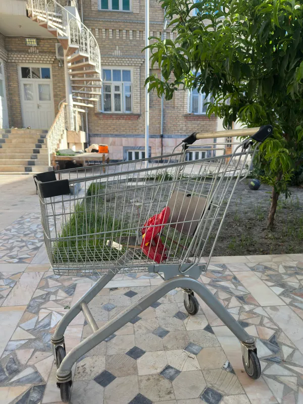 Korzina sotiladi arzon