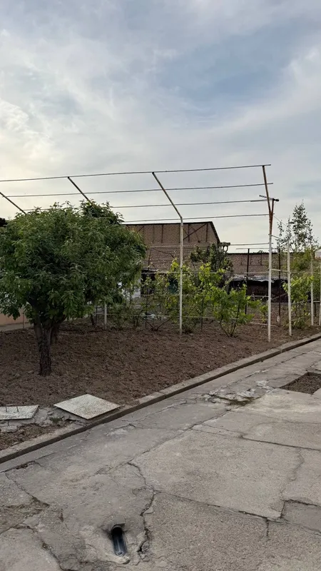 Shaxriston metro yonida 20 sotx uchastka yer xisobida sotiladi — фото 1
